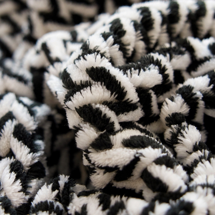 91家纺网 家纺一手货源 找家纺 （总）千朵森 2025新款加厚250克全消光提花印花牛奶绒-谧雅