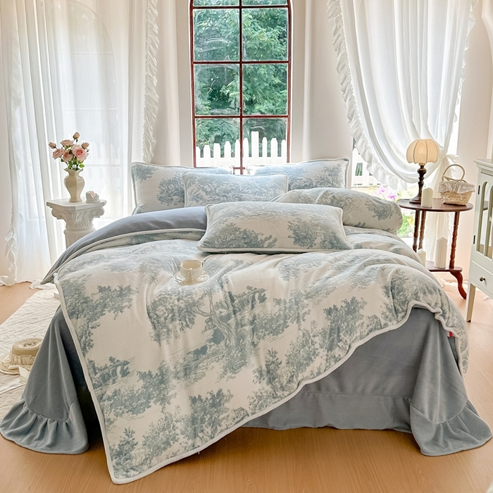 91家纺网 家纺一手货源 找家纺 亿品家纺 2025新款八斤立体雕花牛奶绒四件套 云思梦想【蓝】