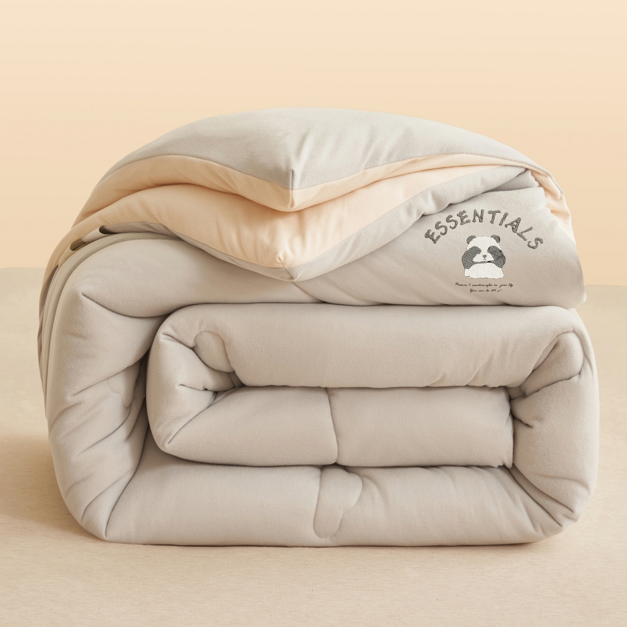 91家纺网 家纺一手货源 找家纺 （总）子由家居 2025新款针织德绒猫猫大豆冬被被子被芯