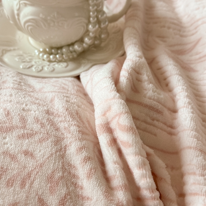 91家纺网 家纺一手货源 找家纺 亿品家纺 2025新款八斤立体雕花牛奶绒四件套 长夏叶蔓【桔】