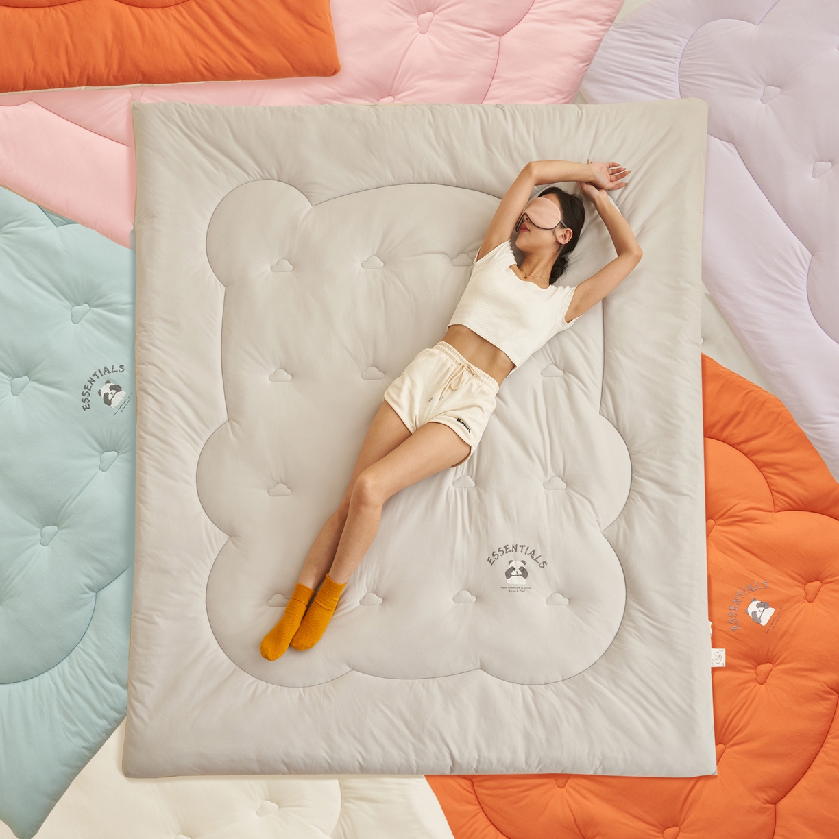 91家纺网 家纺一手货源 找家纺 子由家居 2025新款针织德绒猫猫大豆冬被被子被芯 猫猫被-淡灰