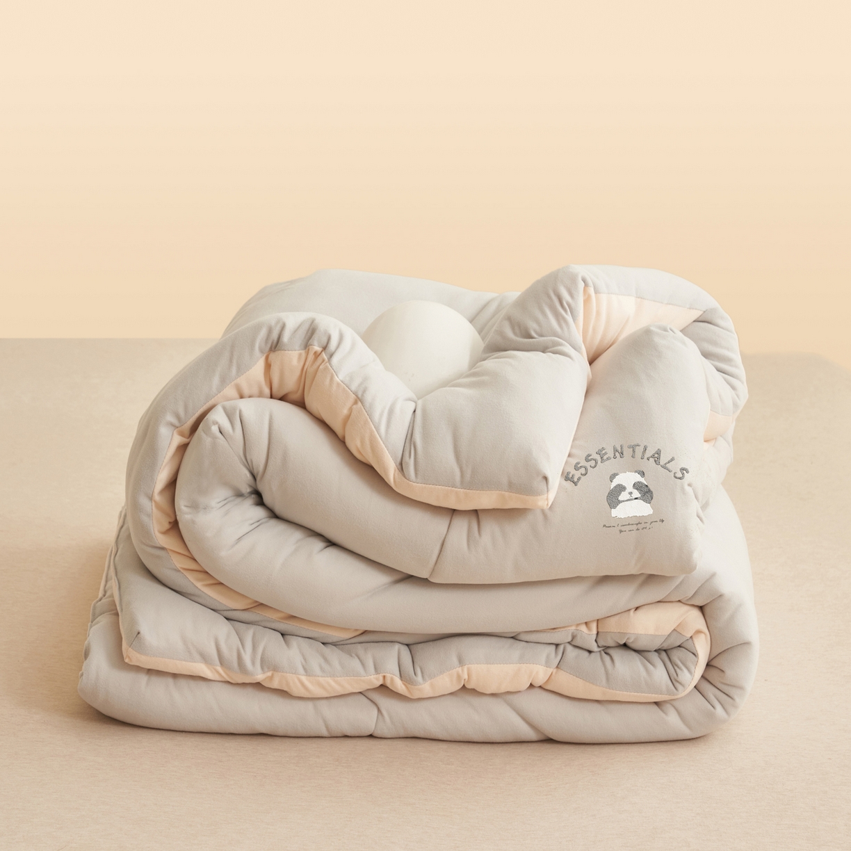 91家纺网 家纺一手货源 找家纺 子由家居 2025新款针织德绒猫猫大豆冬被被子被芯 猫猫被-淡灰