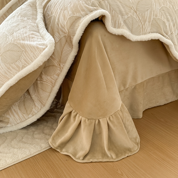 91家纺网 家纺一手货源 找家纺 亿品家纺 2025新款八斤立体雕花牛奶绒四件套 仲夏【卡其】