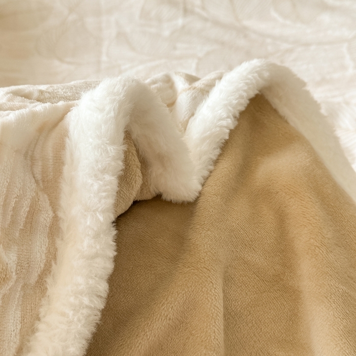 91家纺网 家纺一手货源 找家纺 亿品家纺 2025新款八斤立体雕花牛奶绒四件套 仲夏【卡其】