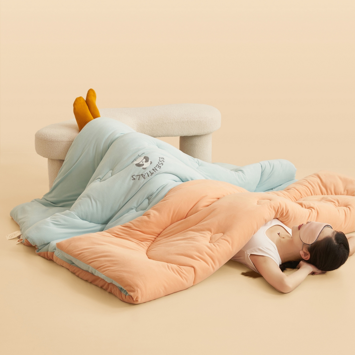 91家纺网 家纺一手货源 找家纺 子由家居 2025新款针织德绒猫猫大豆冬被被子被芯 猫猫被-浅绿