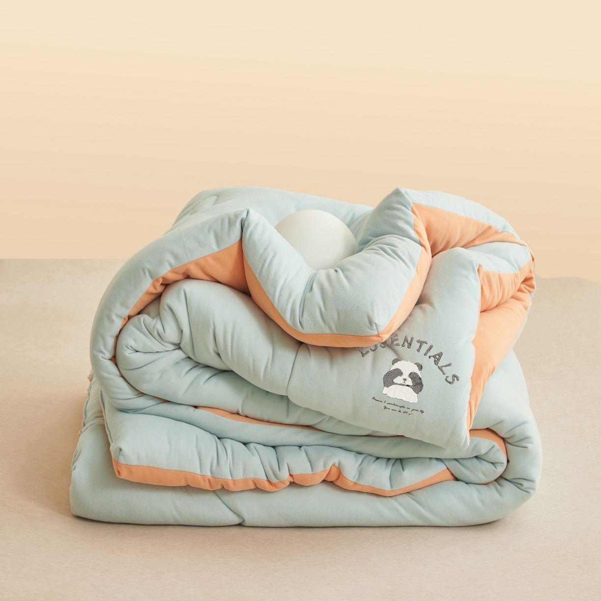 91家纺网 家纺一手货源 找家纺 子由家居 2025新款针织德绒猫猫大豆冬被被子被芯 猫猫被-浅绿