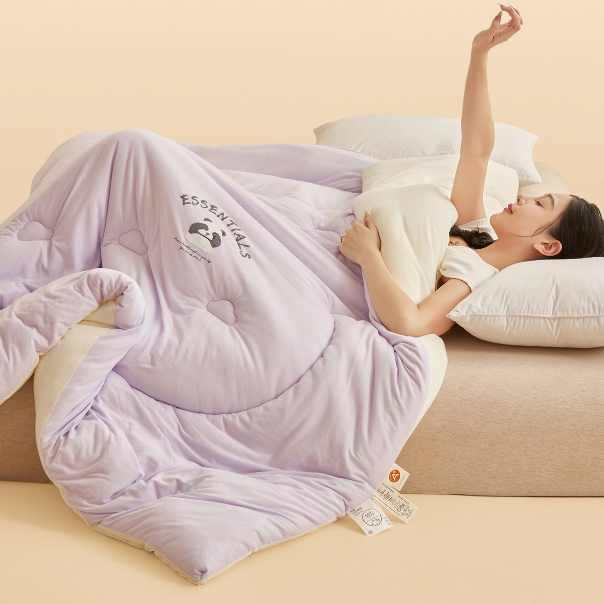 91家纺网 家纺一手货源 找家纺 子由家居 2025新款针织德绒猫猫大豆冬被被子被芯 猫猫被-浅紫