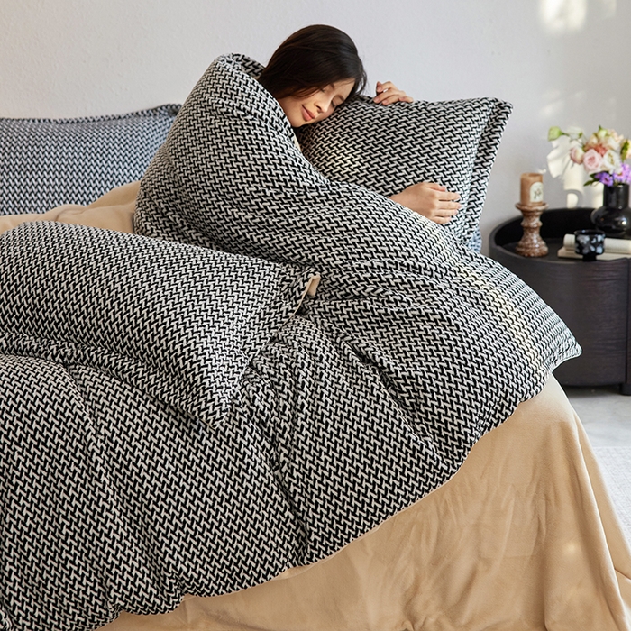 91家纺网 家纺一手货源 找家纺 千朵森 2025新款加厚250克全消光提花印花牛奶绒-谧雅 谧雅子墨  开版