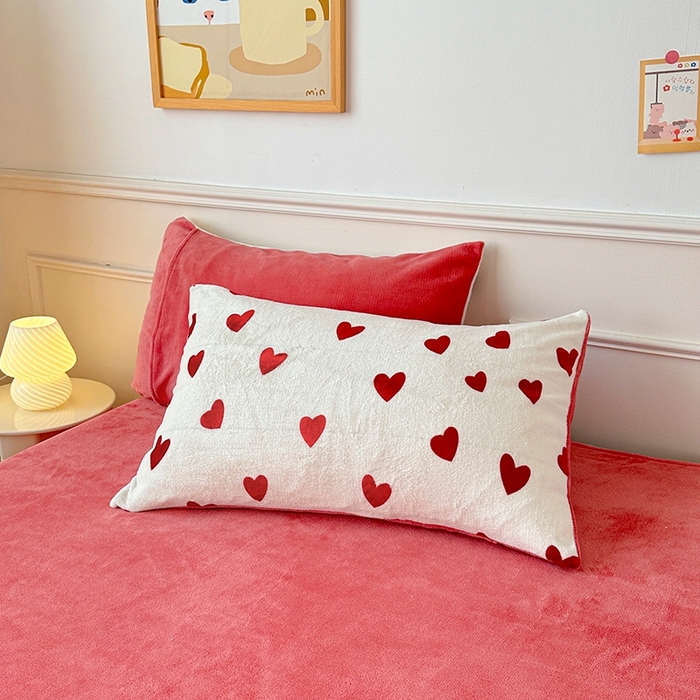 91家纺网 家纺一手货源 找家纺 卡普 2025新款牛奶绒印花单被套爱意满满