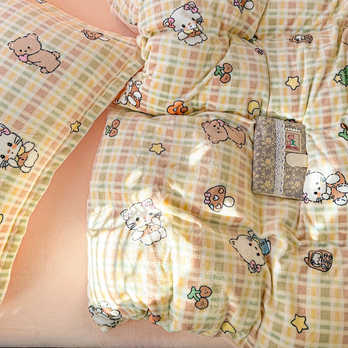 91家纺网 家纺一手货源 找家纺 卡普 2025新款牛奶绒印花单被套凯蒂乐园