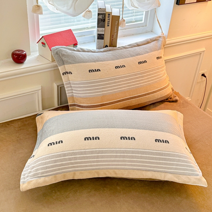 91家纺网 家纺一手货源 找家纺 卡普 2025新款牛奶绒印花单被套米兰风尚