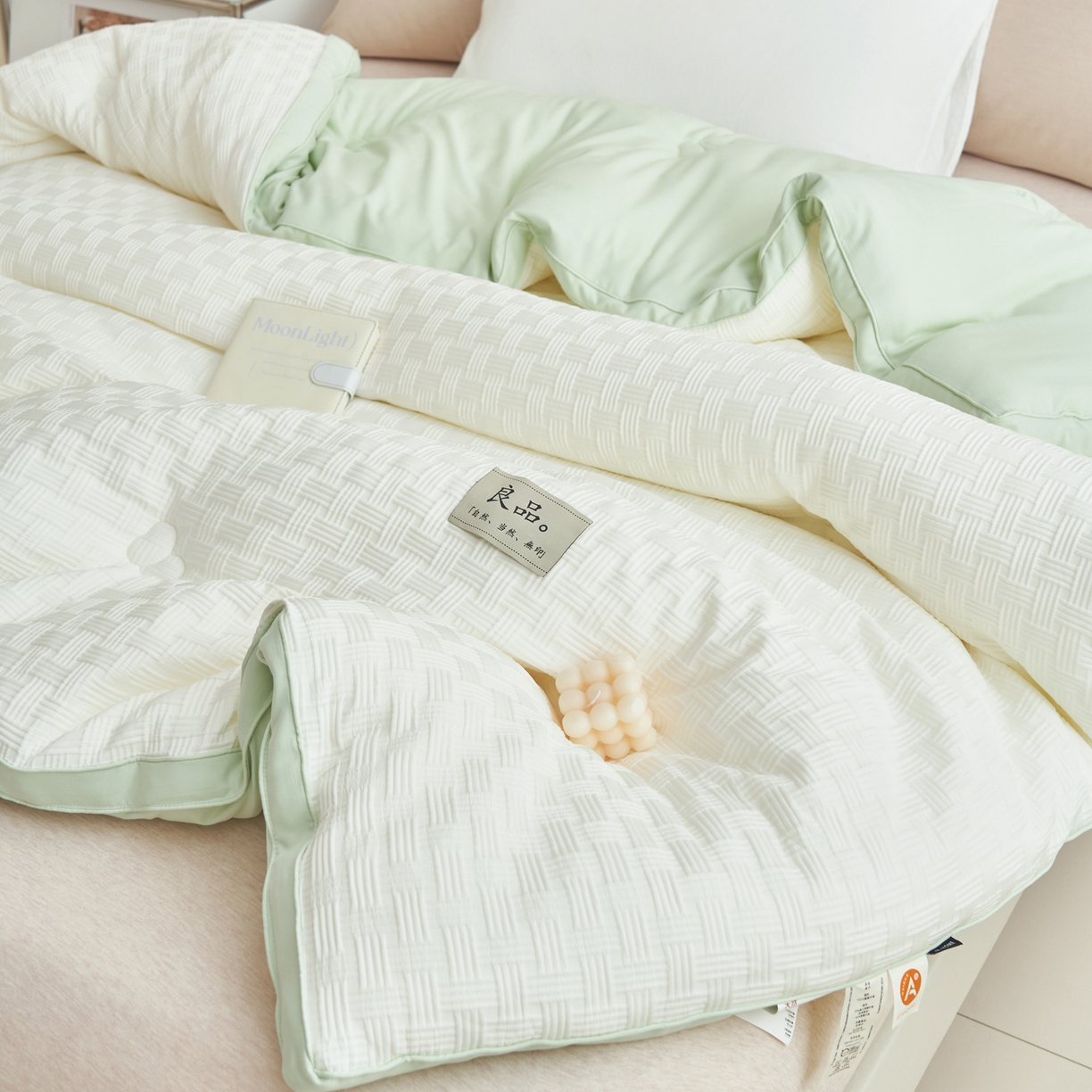 91家纺网 家纺一手货源 找家纺 子由家居 2025新款针织良品格拼色大豆纤维冬被被子被芯 良品格-白+绿