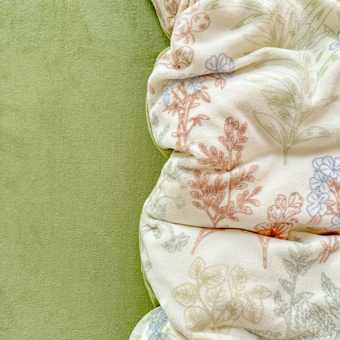 91家纺网 家纺一手货源 找家纺 卡普 2025新款牛奶绒印花单被套幽兰花谷