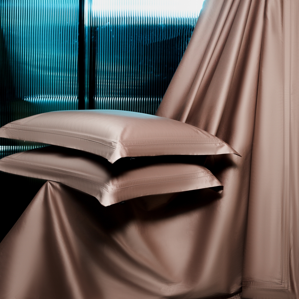 91家纺网 家纺一手货源 找家纺 馨蕊家居 2025秋冬新品100支双股高奢典藏简约全棉系列棉-凯文（会员-20） 劵后控价：不低于488/518 棉凯文-粉豆沙