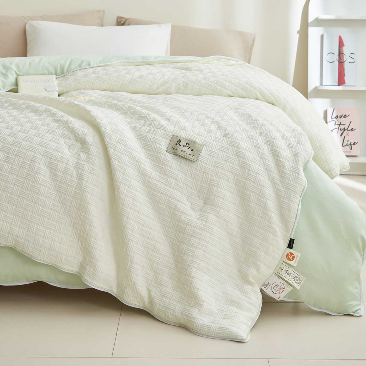 91家纺网 家纺一手货源 找家纺 子由家居 2025新款良品格大豆子母冬被被子被芯 子母被-白+绿