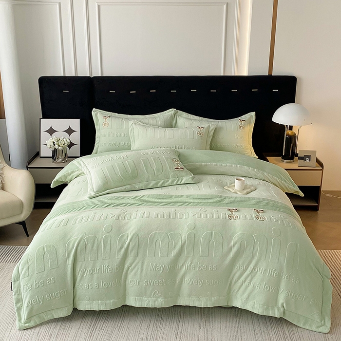 卢赛尔 2025新款法式轻奢全消光牛奶绒雕花打裥刺绣贴布绣MIU四件套-缪斯（带包装） 缪斯-薄荷绿