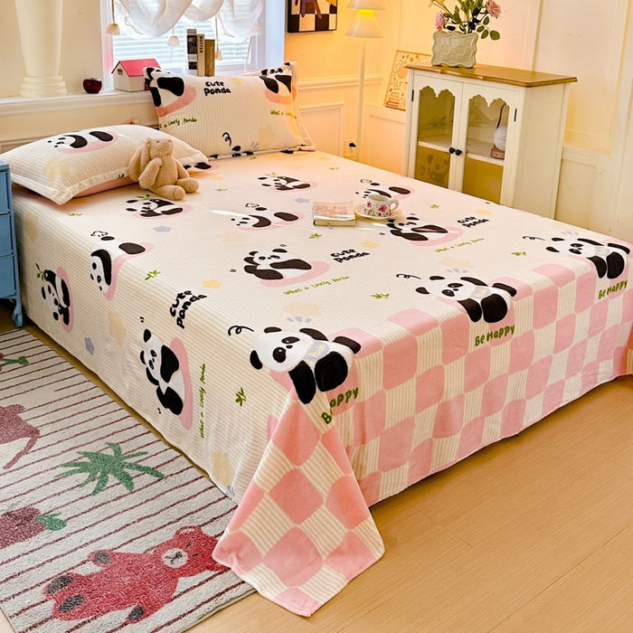 91家纺网 家纺一手货源 找家纺 卡普 2025新款牛奶绒印花单床单粉熊猫