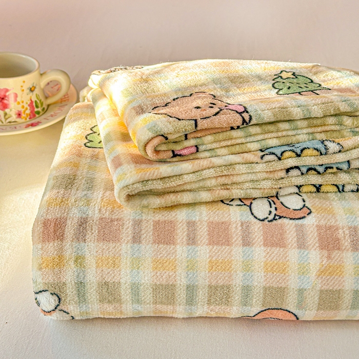 91家纺网 家纺一手货源 找家纺 卡普 2025新款牛奶绒印花单床单凯蒂乐园