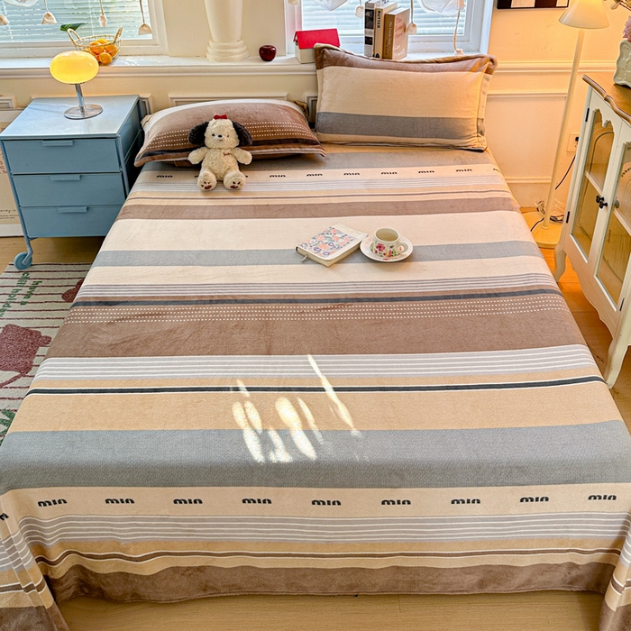 卡普 2025新款牛奶绒印花单床单米兰风尚