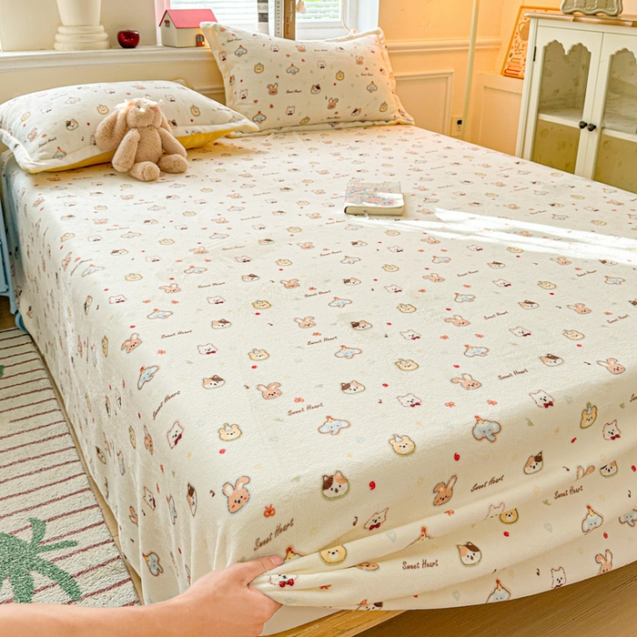 91家纺网 家纺一手货源 找家纺 卡普 2025新款牛奶绒印花单床单童趣时光