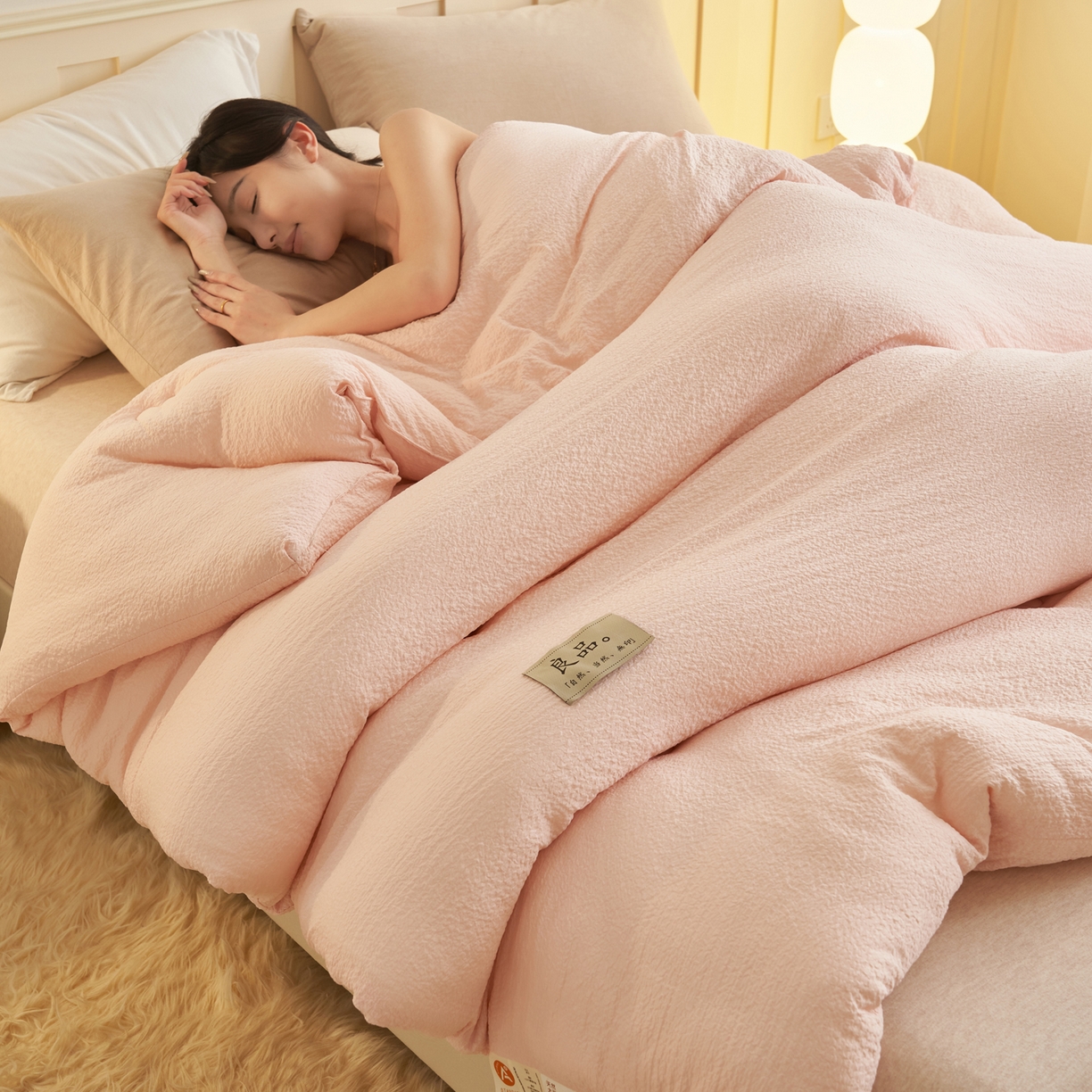 91家纺网 家纺一手货源 找家纺 子由家居 2025新款韩系皱皱格大豆纤维冬被被子被芯 邹邹格-浅粉