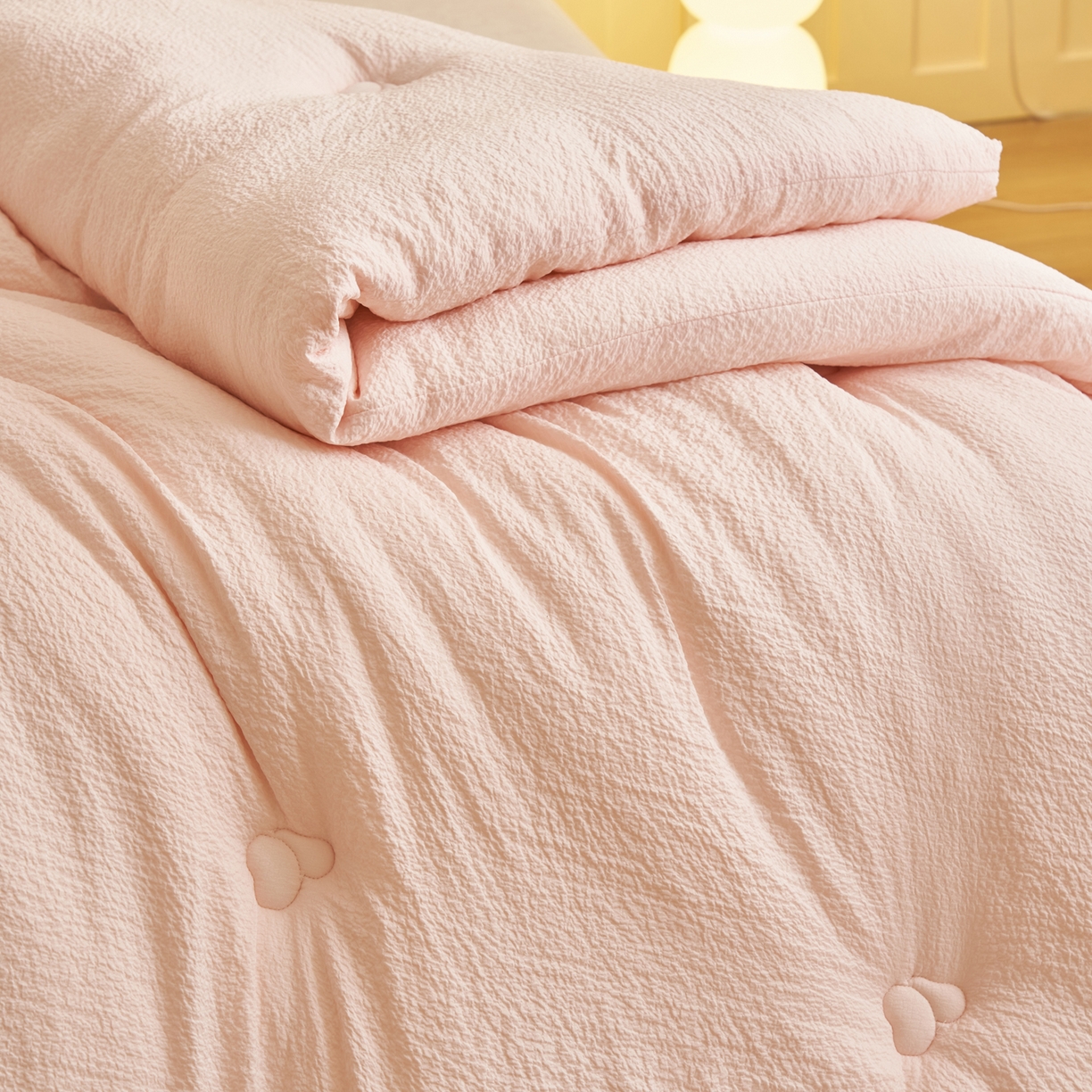 91家纺网 家纺一手货源 找家纺 子由家居 2025新款韩系皱皱格大豆纤维冬被被子被芯 邹邹格-浅粉