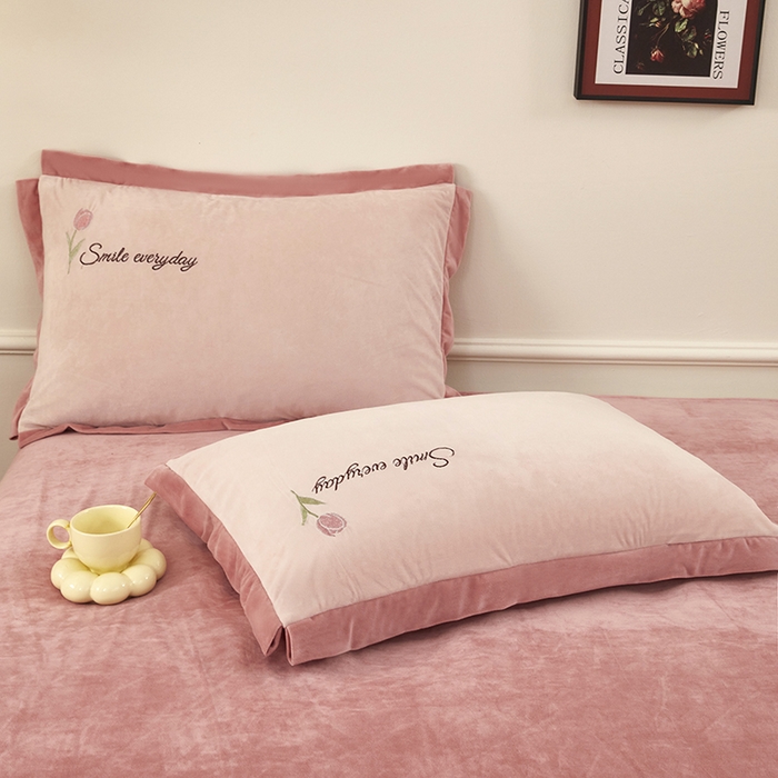 91家纺网 家纺一手货源 找家纺 （总）苏木年华 2025新款婴儿绒高端绣花四件套-郁金香