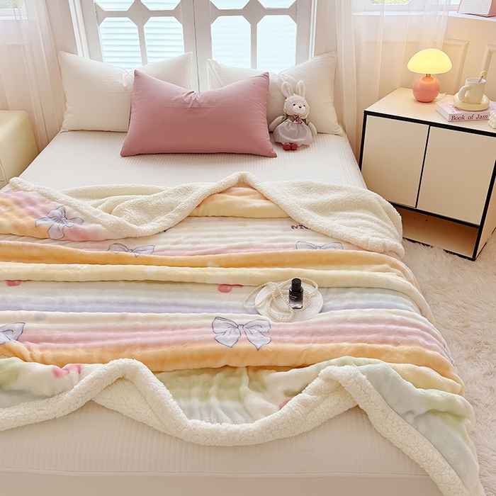 91家纺网 家纺一手货源 找家纺 网客家纺 2025新款高克重印花泡泡绒毛毯毯子 彩虹草莓