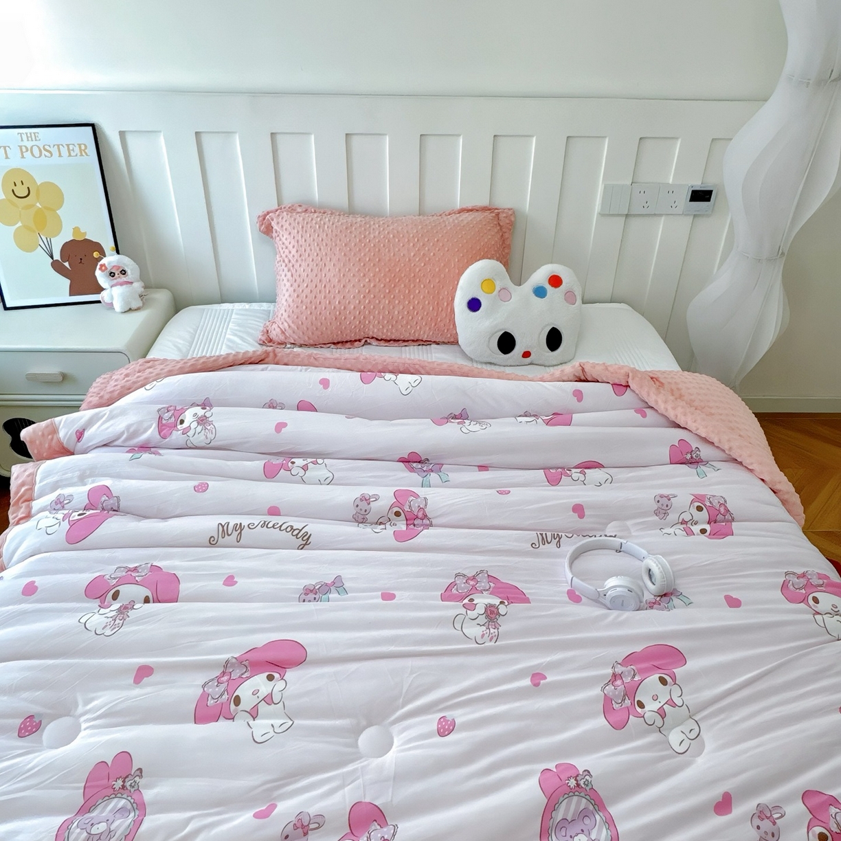 91家纺网 家纺一手货源 找家纺 兜米家居 2025新款三丽鸥针织豆豆绒被纯手工包边卡通立体豆豆绒保暖被子被芯 爱心美乐蒂