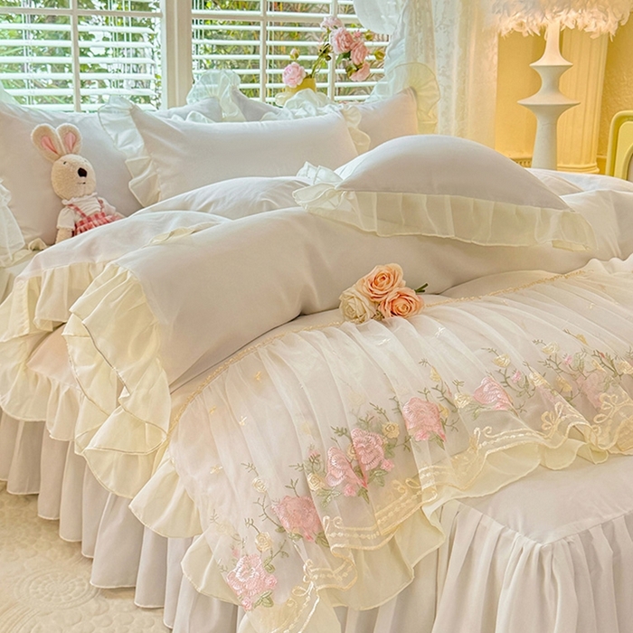 91家纺网 家纺一手货源 找家纺 后庭寝室 2025新款韩版蕾丝床裙款四件套-星辰系列 星辰-米色