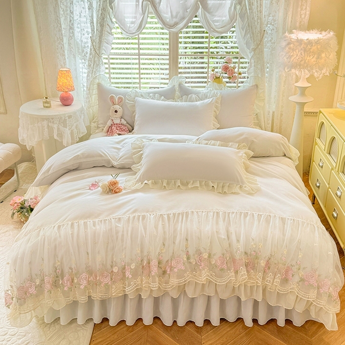 91家纺网 家纺一手货源 找家纺 后庭寝室 2025新款韩版蕾丝床裙款四件套-星辰系列 星辰-米色