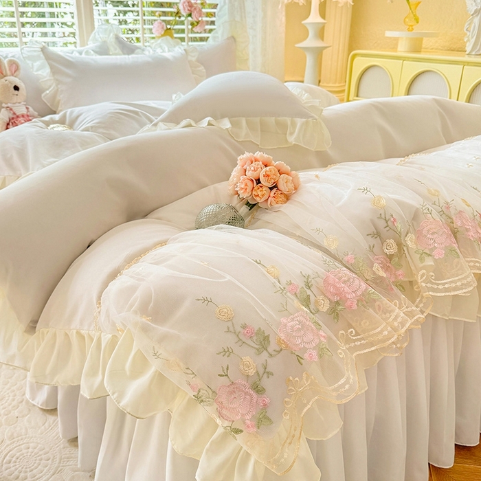 91家纺网 家纺一手货源 找家纺 后庭寝室 2025新款韩版蕾丝床裙款四件套-星辰系列 星辰-米色