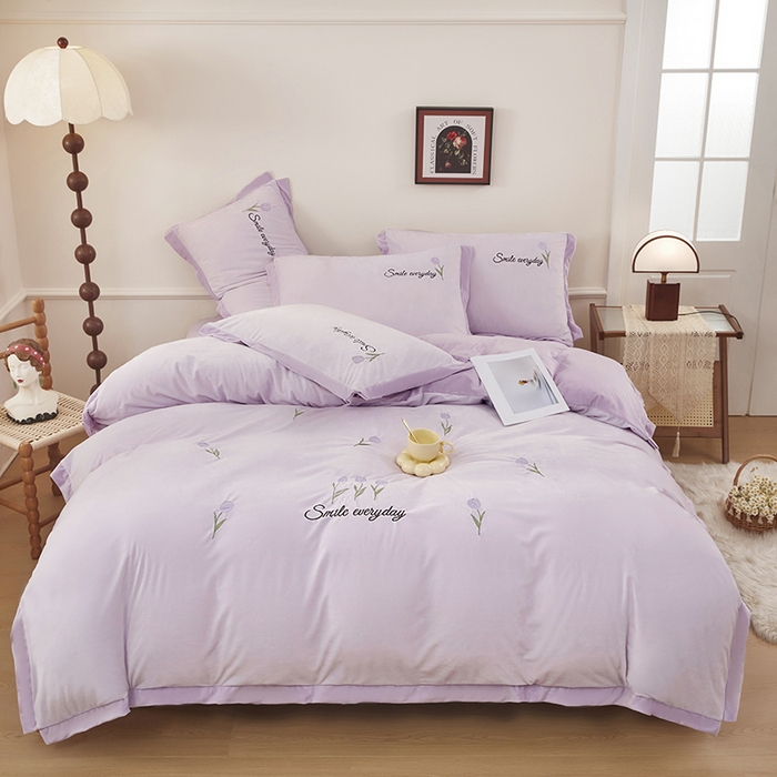 91家纺网 家纺一手货源 找家纺 苏木年华 2025新款婴儿绒高端绣花四件套-郁金香 郁金香-梦幻紫