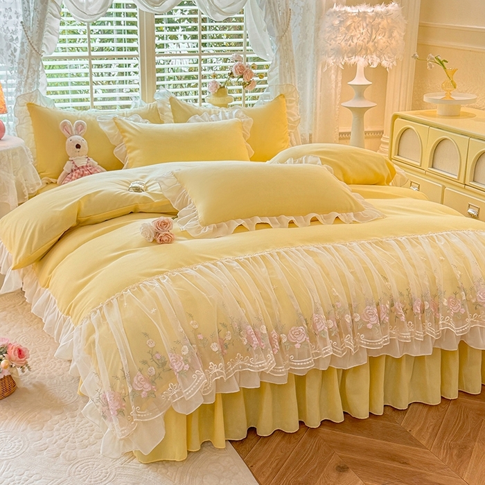 91家纺网 家纺一手货源 找家纺 后庭寝室 2025新款韩版蕾丝床裙款四件套-星辰系列 星辰-嫩黄