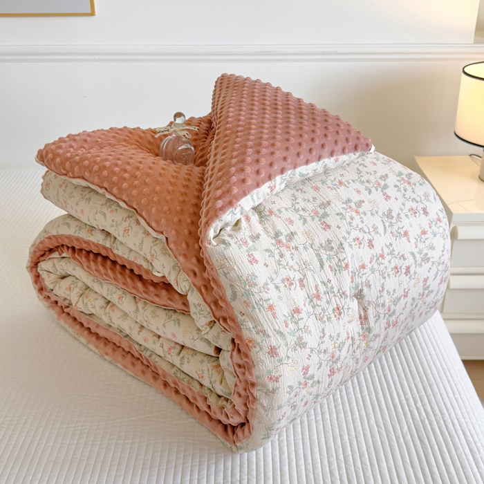 91家纺网 家纺一手货源 找家纺 （总）玛德琳 2025新款A类皱皱纱豆豆绒抗菌保暖被子被芯