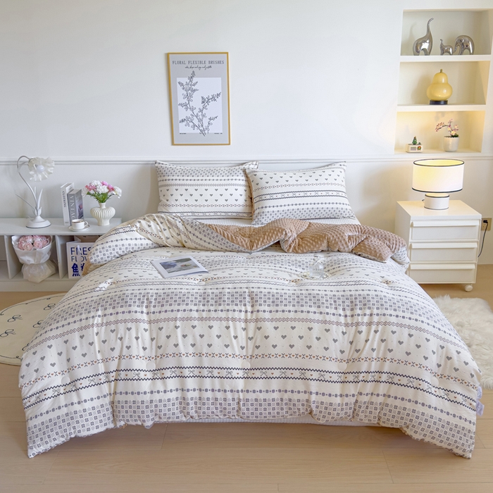 91家纺网 家纺一手货源 找家纺 玛德琳 2025新款A类皱皱纱豆豆绒抗菌保暖被子被芯 倾心