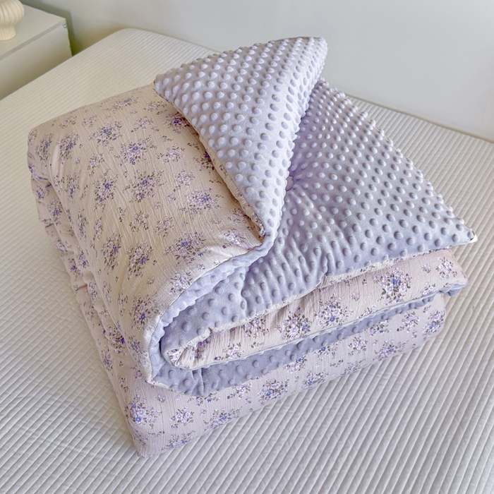 91家纺网 家纺一手货源 找家纺 玛德琳 2025新款A类皱皱纱豆豆绒抗菌保暖被子被芯 西西里