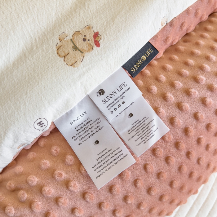 91家纺网 家纺一手货源 找家纺 玛德琳 2025新款A类皱皱纱豆豆绒抗菌保暖被子被芯 汪汪家族