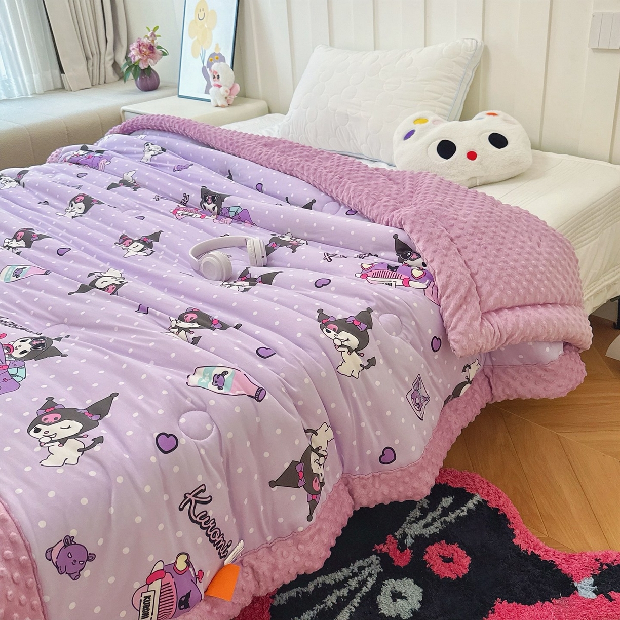 91家纺网 家纺一手货源 找家纺 兜米家居 2025新款三丽鸥针织豆豆绒被纯手工包边卡通立体豆豆绒保暖被子被芯 波点库洛米