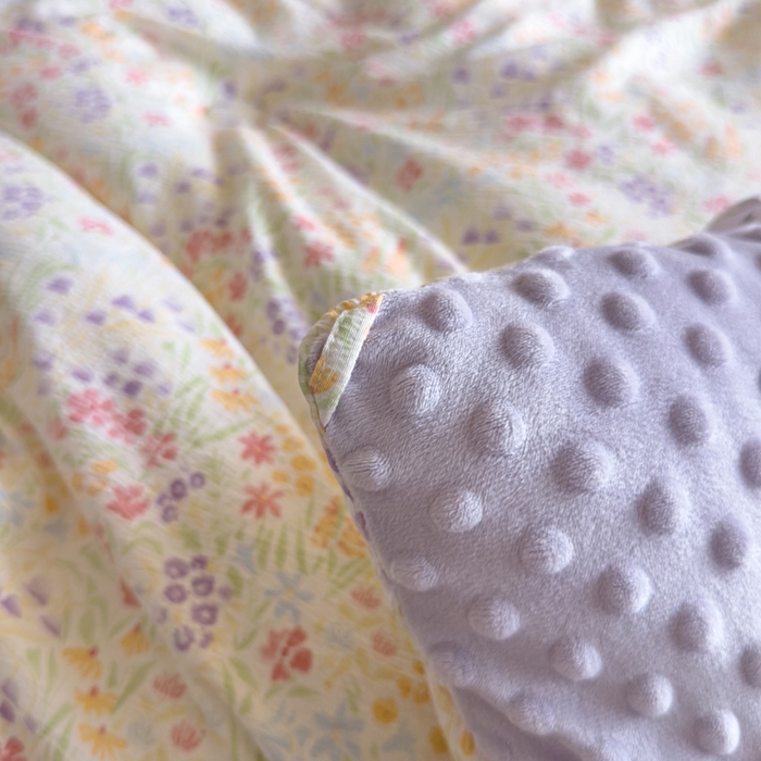 91家纺网 家纺一手货源 找家纺 玛德琳 2025新款A类皱皱纱豆豆绒抗菌保暖被子被芯 莫奈花园