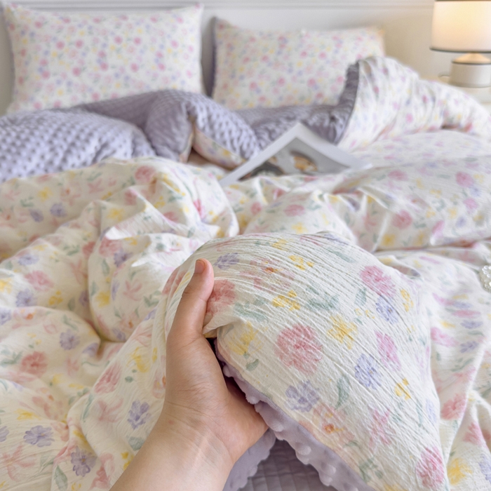 91家纺网 家纺一手货源 找家纺 玛德琳 2025新款A类皱皱纱豆豆绒抗菌保暖被子被芯 紫鸢