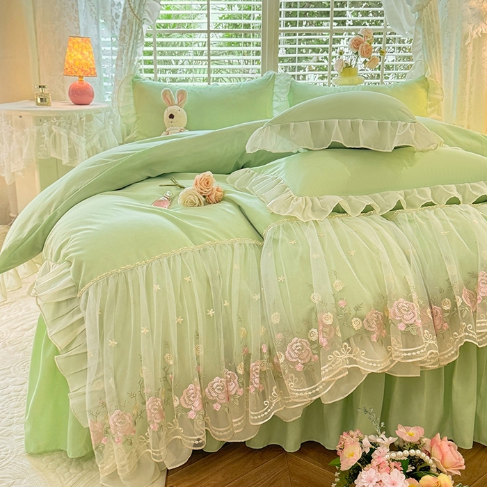 91家纺网 家纺一手货源 找家纺 后庭寝室 2025新款韩版蕾丝床裙款四件套-星辰系列 星辰-嫩绿