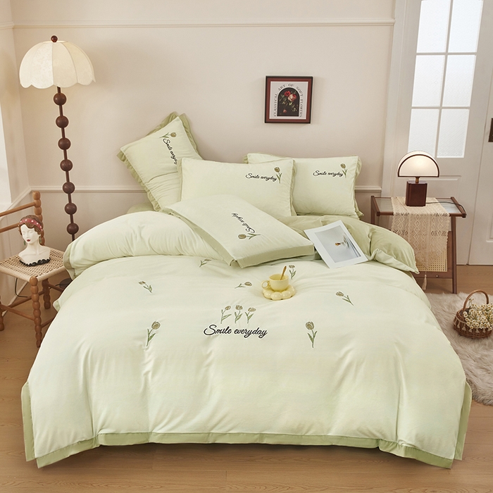 91家纺网 家纺一手货源 找家纺 苏木年华 2025新款婴儿绒高端绣花四件套-郁金香 郁金香-抹茶绿