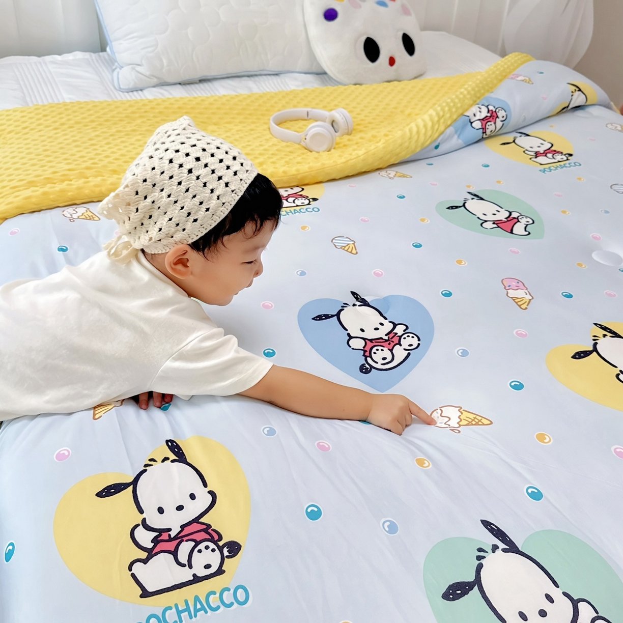 91家纺网 家纺一手货源 找家纺 兜米家居 2025新款三丽鸥针织豆豆绒被纯手工包边卡通立体豆豆绒保暖被子被芯 彩点帕恰狗