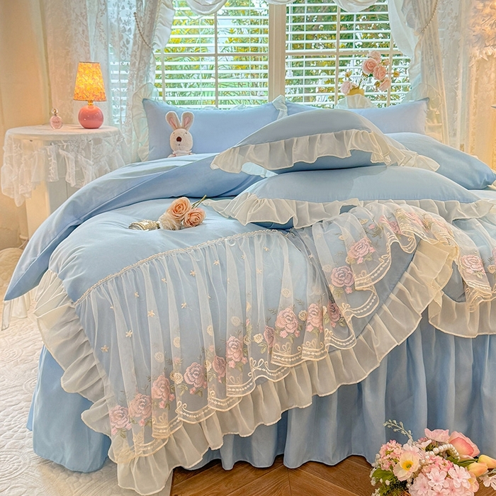 91家纺网 家纺一手货源 找家纺 后庭寝室 2025新款韩版蕾丝床裙款四件套-星辰系列 星辰-浅蓝