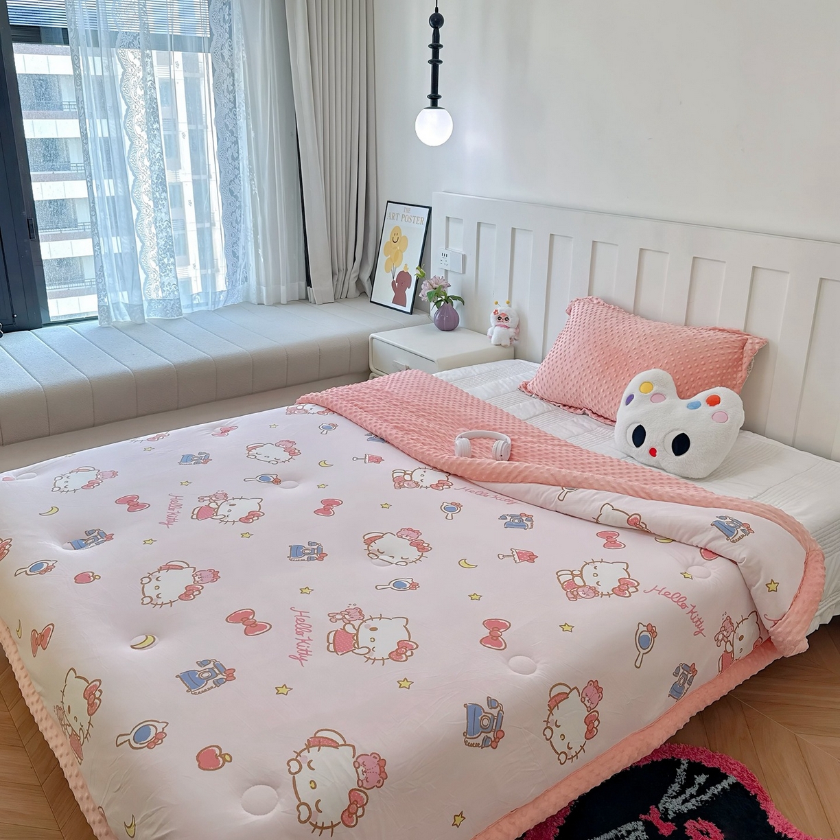 91家纺网 家纺一手货源 找家纺 兜米家居 2025新款三丽鸥针织豆豆绒被纯手工包边卡通立体豆豆绒保暖被子被芯 可爱凯蒂猫