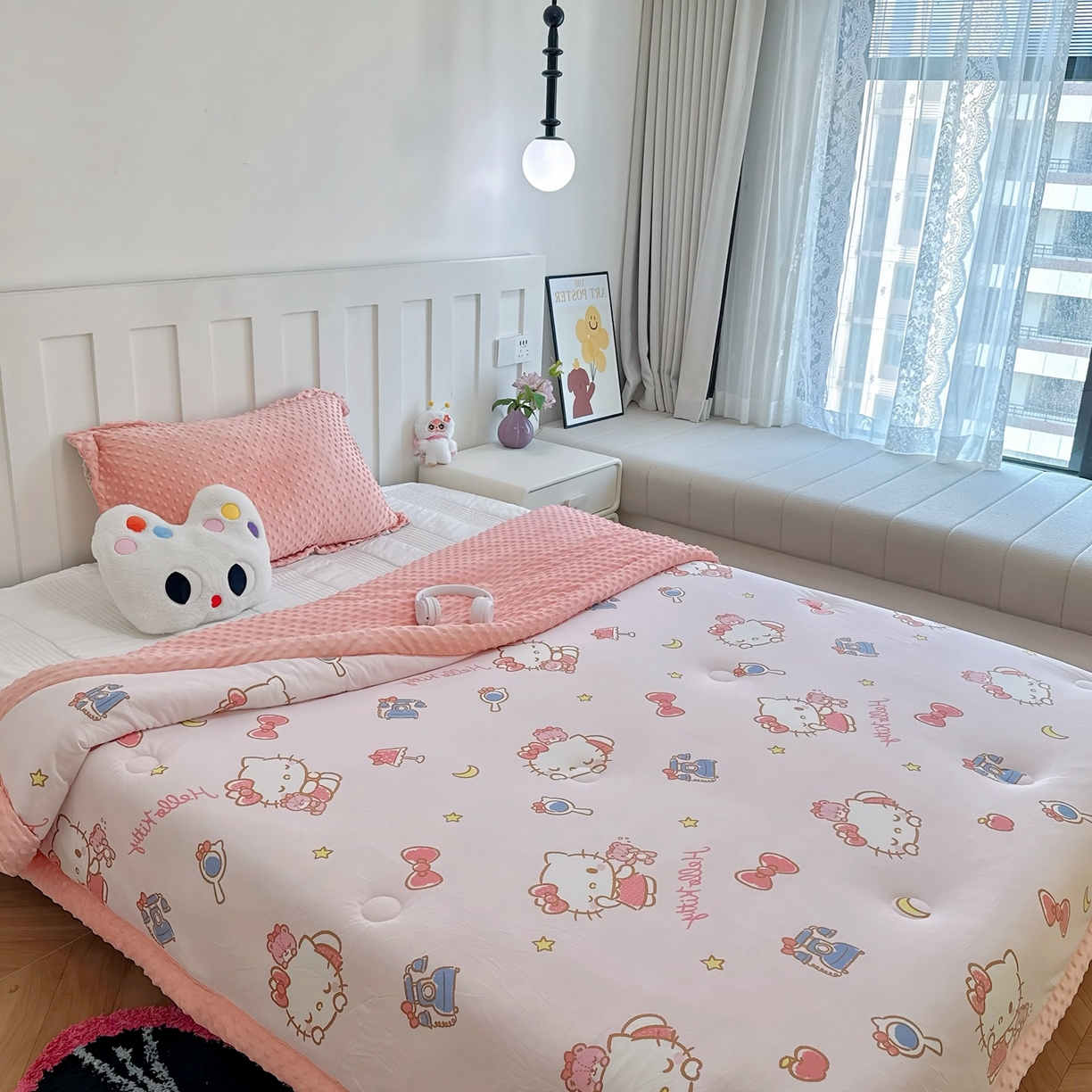 91家纺网 家纺一手货源 找家纺 兜米家居 2025新款三丽鸥针织豆豆绒被纯手工包边卡通立体豆豆绒保暖被子被芯 可爱凯蒂猫