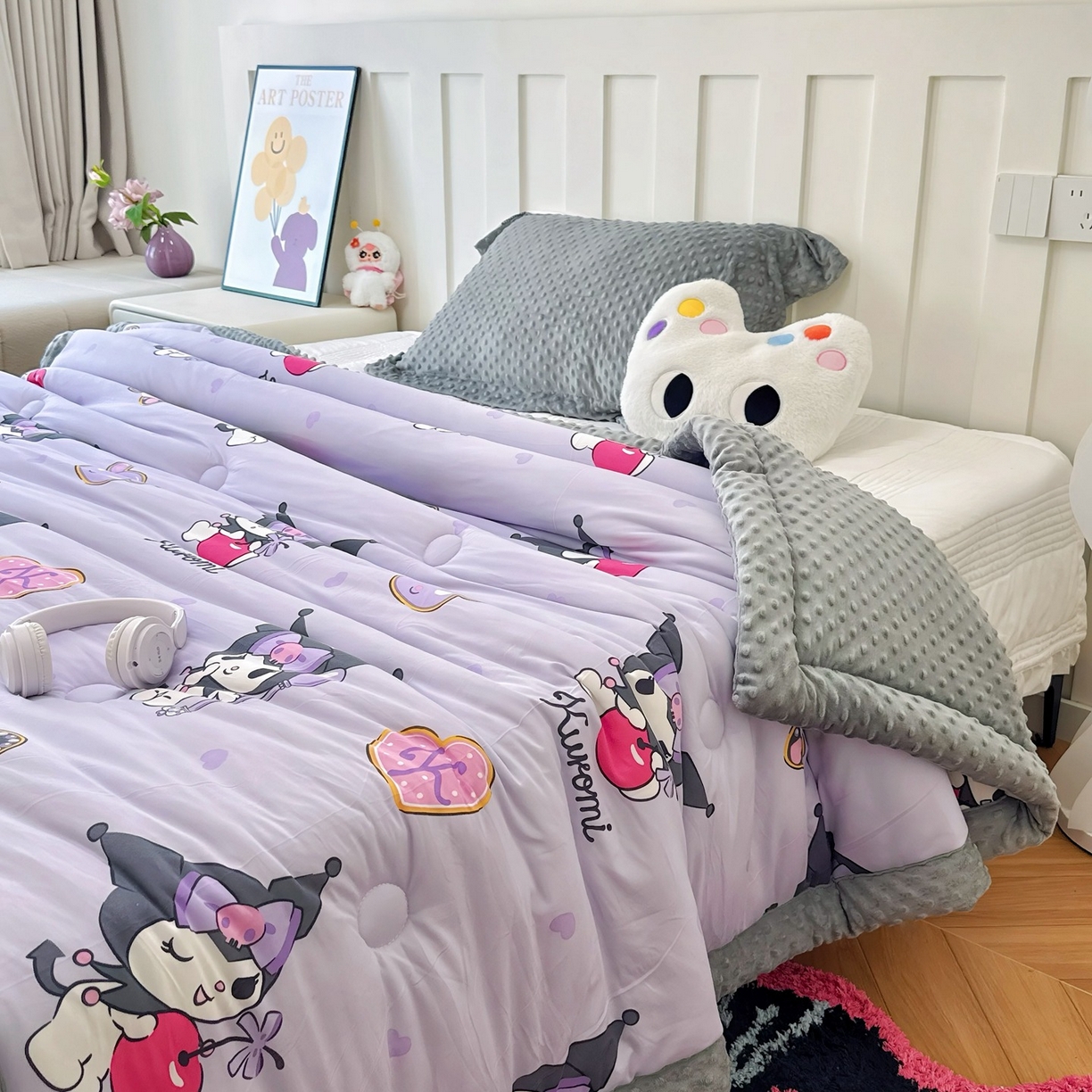 91家纺网 家纺一手货源 找家纺 兜米家居 2025新款三丽鸥针织豆豆绒被纯手工包边卡通立体豆豆绒保暖被子被芯 苹果库洛米