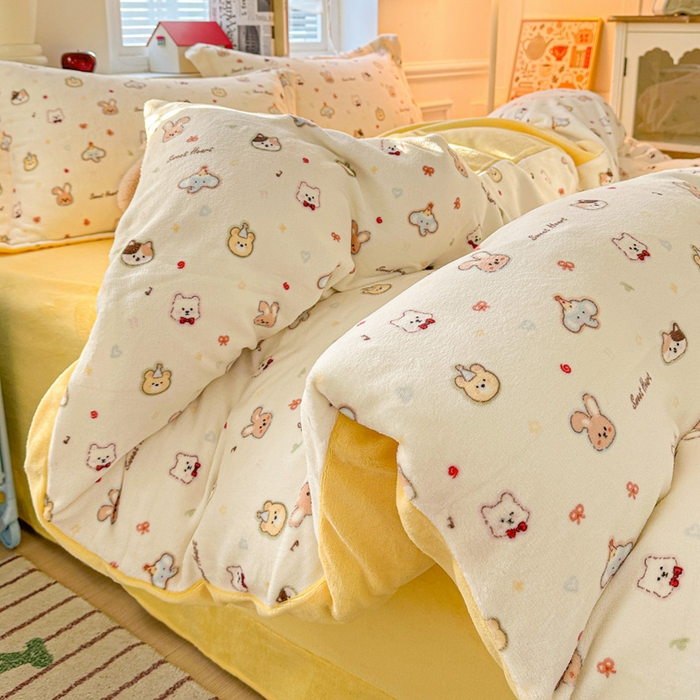 91家纺网 家纺一手货源 找家纺 卡普二店 2025新款牛奶绒印花四件套童趣时光