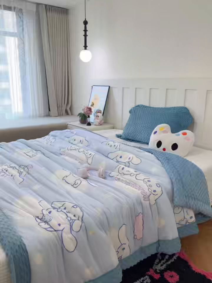 91家纺网 家纺一手货源 找家纺 兜米家居 2025新款三丽鸥针织豆豆绒被纯手工包边卡通立体豆豆绒保暖被子被芯 云朵玉桂狗
